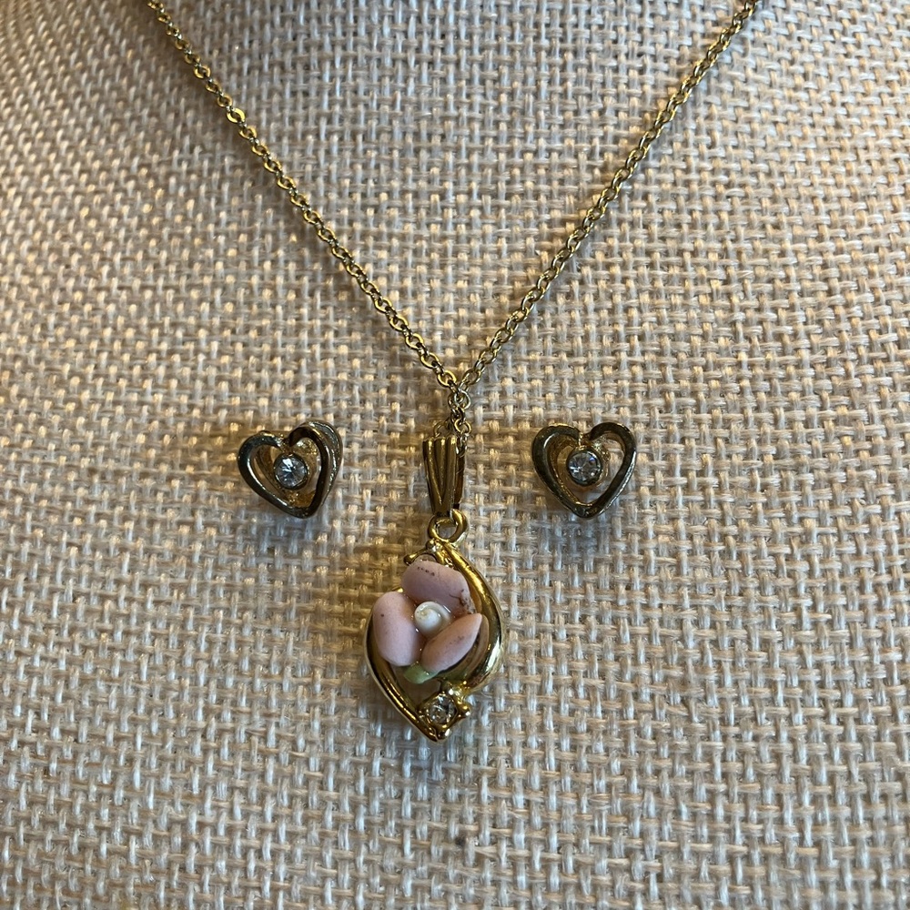 DELICATE PENDENT WITH HEART EARRINGS - Picture 7 of 8